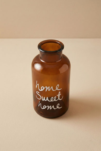 Amber Cam Dekoratif Vazo – “Home Sweet Home” Yazılı, 20 cm Süs Bitkisi Vazosu- Vintage Ev Aksesuarı