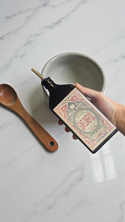 Ahşap Stantlı 2'li Amber 500 ml Yassı Cam Ayçiçek Yağı Zeytinyağı Şişesi Yağdanlık